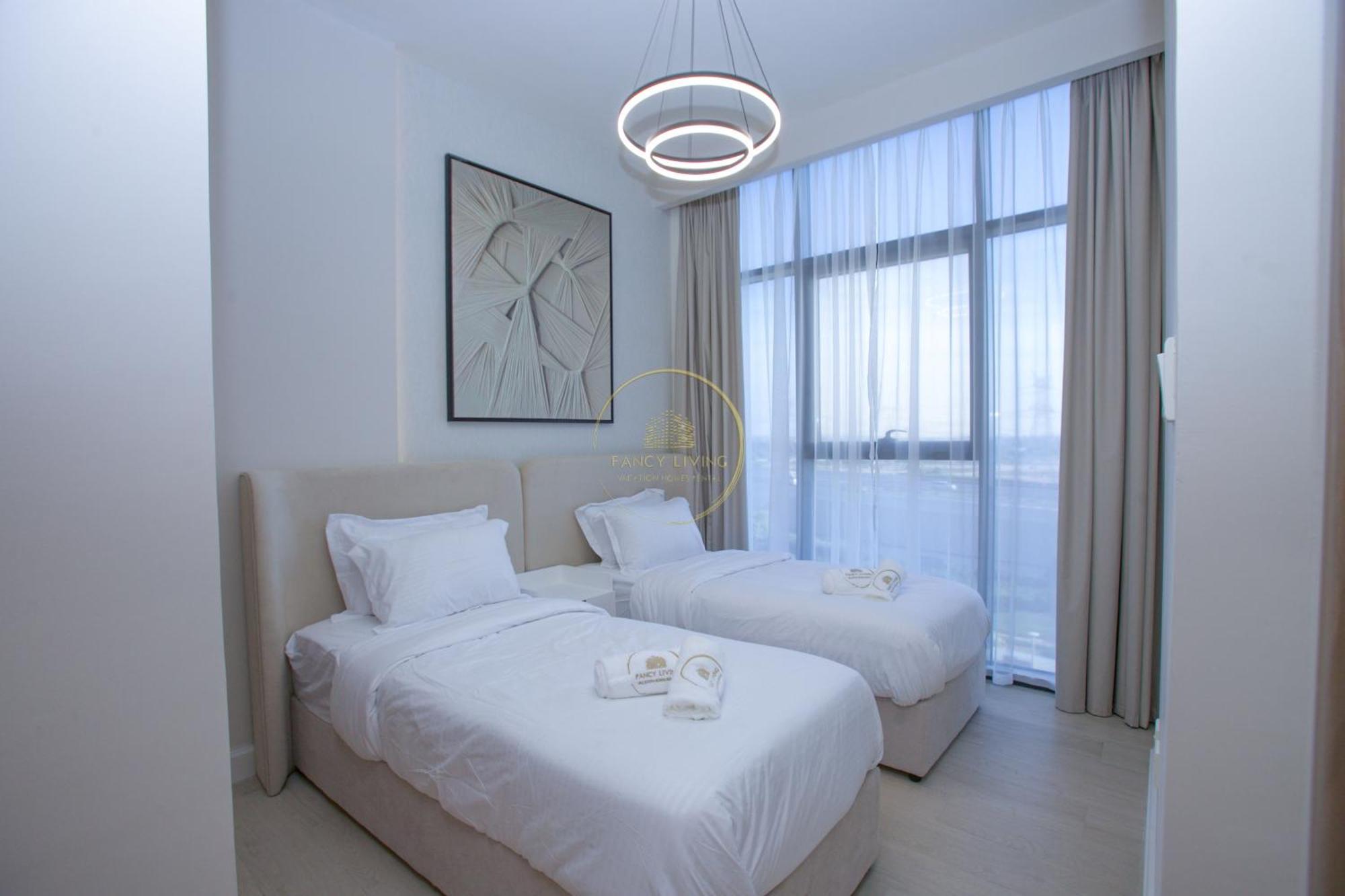 Standard 2Bhk Located In Azizi Riviera 46 Dubai Exterior photo